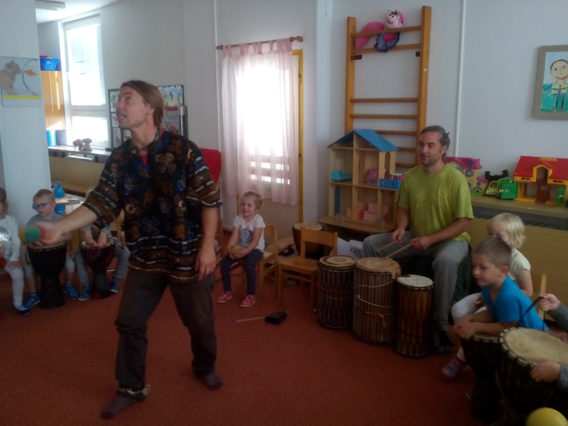 AFRICKÉ BUBNOVÁNÍ V MŠ 14.10.2019