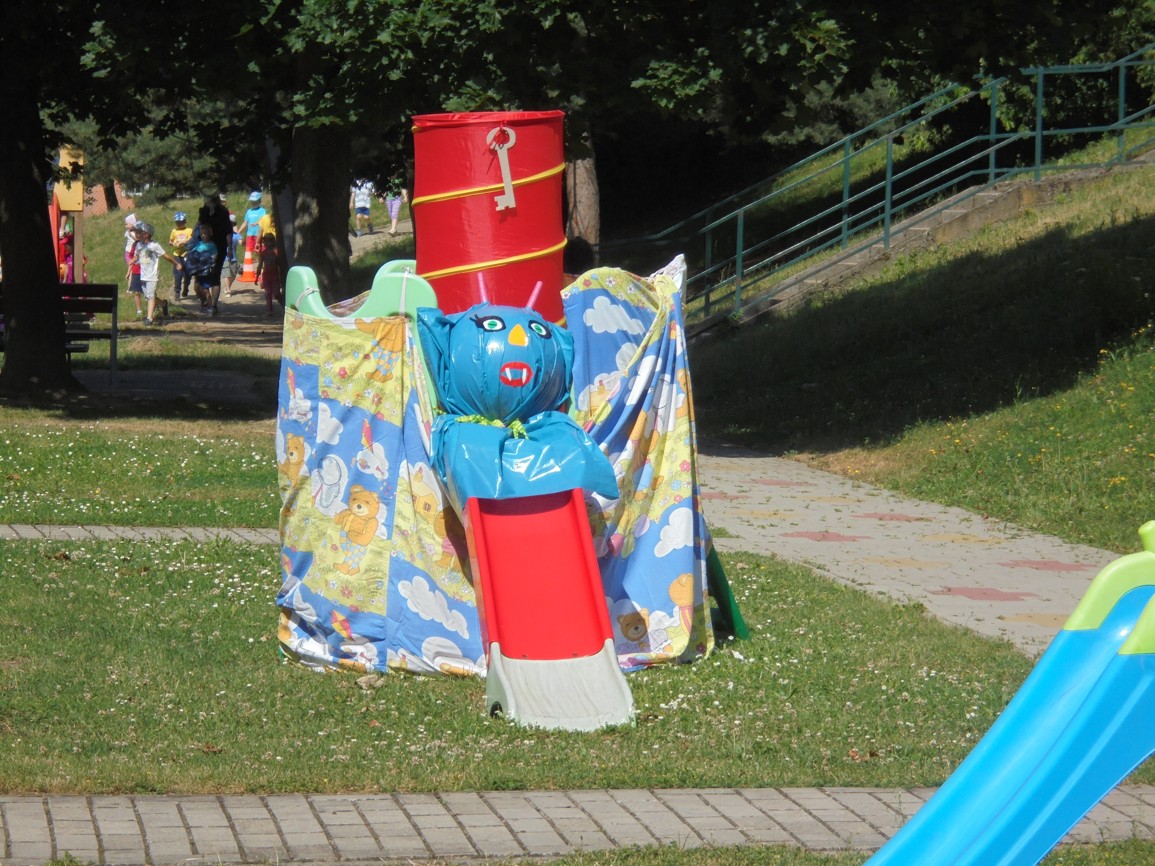 HLEDALI JSME SKŘÍTKŮV POKLAD 22.6.2016