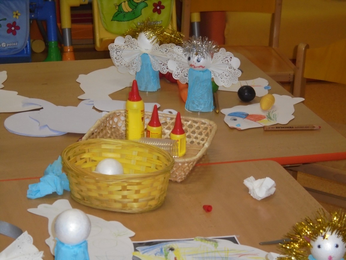 VÁNOČNÍ TVOŘENÍ 6.12.2017